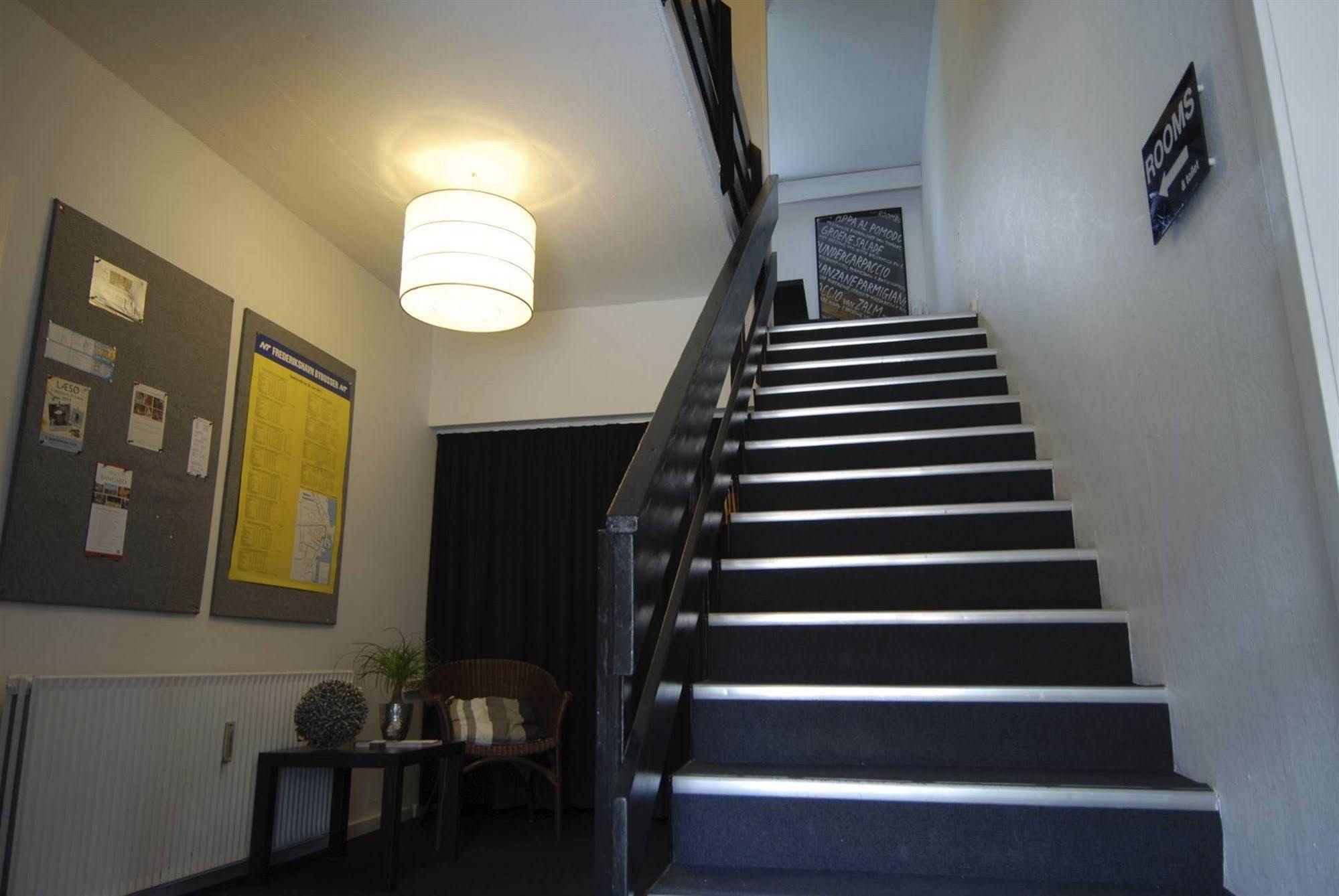 Annex Bed & Breakfast เฟรเดริกส์ฮัฟน์ ภายนอก รูปภาพ